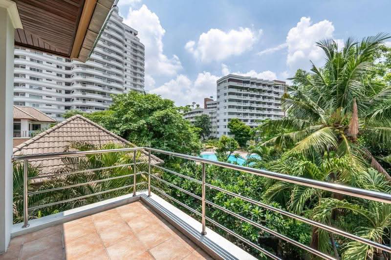 Moobaan Tararom Huamark, Bangkok, Tararom Huamark Soi 1, Phlapphla, Wang Thonglang, Bangkok, 4 Bedrooms, 476 sqm, Single Detached House For Sale, by HOME Real Estate Service, 500651873 - DDproperty.com