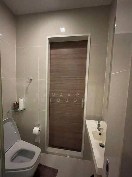 Q Asoke, Bangkok, 1678 Petchaburi Road, Makkasan, Ratchathewi, Bangkok, 1 Bedroom, 38 sqm, Condo For Rent, by Tanakrit Chotbuddkayan, 500651953 - DDproperty.com