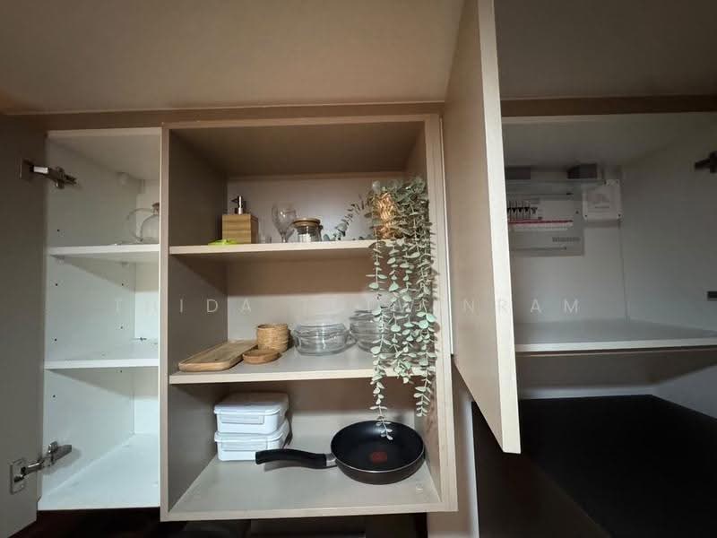 Oka Haus Sukhumvit 36, Bangkok, 3399 Rama 4 Road, Khong Tan, Khlong Toei, Bangkok, 1 Bedroom, 35 sqm, Condo For Rent, by Thida Thewinram, 500652011 - DDproperty.com