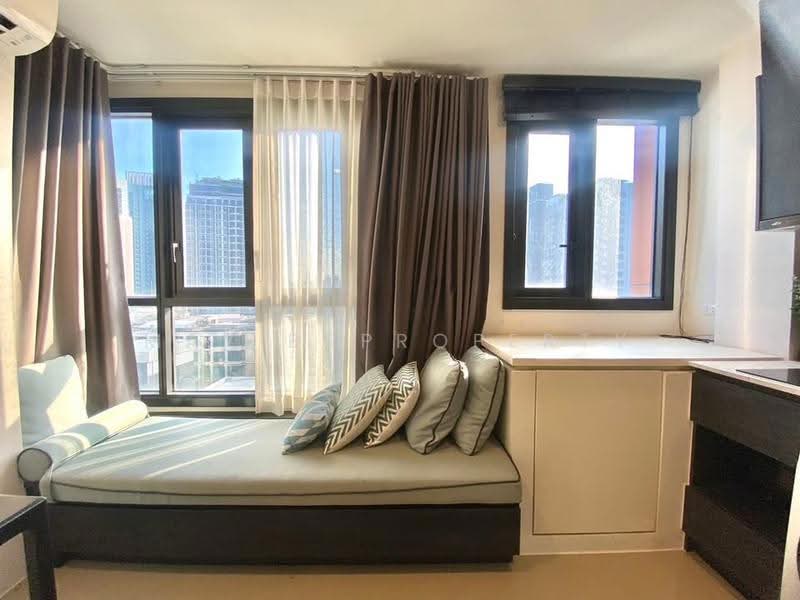XT Huaikhwang, Bangkok, 244 Ratchadaphisek Road, Huai Khwang, Bangkok, 1 Bedroom, 30 sqm, Condo For Rent, by May BRproperty, 500652064 - DDproperty.com