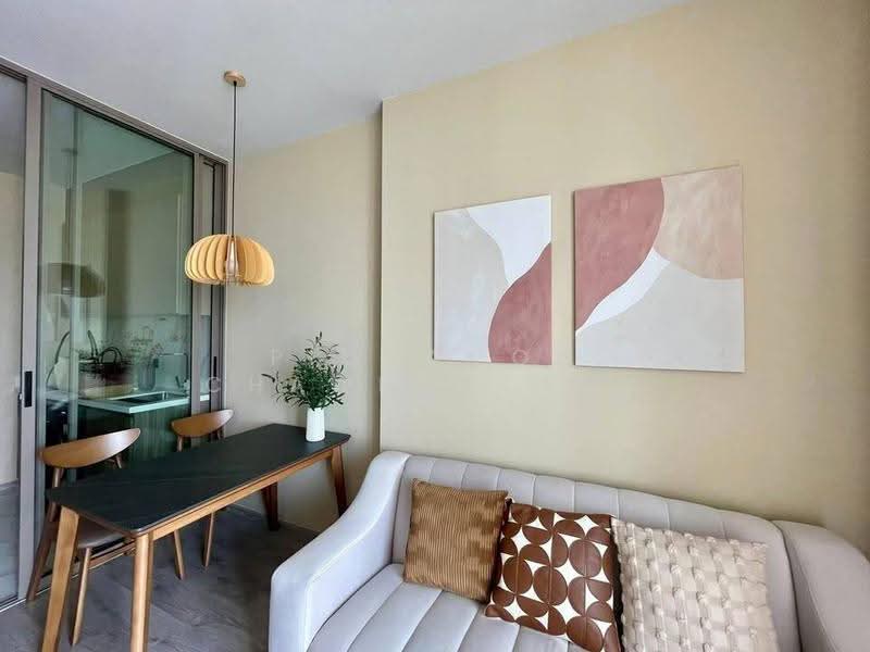 Rhythm Ekkamai Estate, Bangkok, Soi Sukhumvit 63, Khlongtoei Nua, Watthana, Bangkok, 1 Bedroom, 35 sqm, Condo For Rent, by Pichamon Chawbantard, 500652068 - DDproperty.com