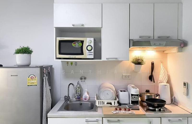 The Clover Thonglor Residence, Bangkok, Soi Sukhumvit 55, Khlong Tan Nua, Watthana, Bangkok, 1 Bedroom, 37 sqm, Condo For Rent, by Netsanthiah Ai, 500652109 - DDproperty.com