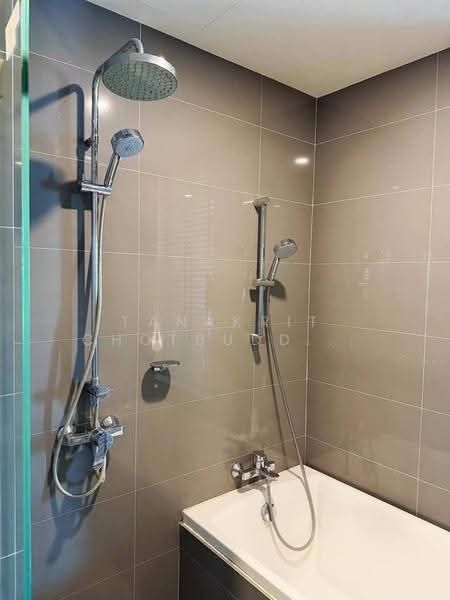 Q Chidlom-Phetchaburi, Bangkok, 1088 Phetchaburi Road, Makkasan, Ratchathewi, Bangkok, 1 Bedroom, 47 sqm, Condo For Rent, by Tanakrit Chotbuddkayan, 500652128 - DDproperty.com