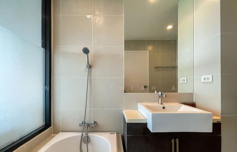 Noble Solo, Bangkok, 988 Thong Lo, Khlong Tan Nua, Watthana, Bangkok, 1 Bedroom, 34 sqm, Condo For Rent, by Netsanthiah Ai, 500652184 - DDproperty.com