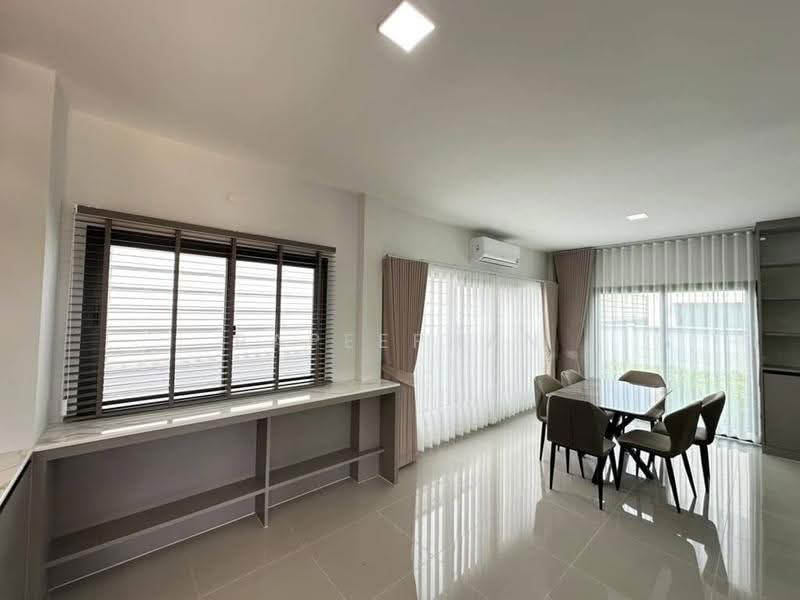 Baan Klang Muang THE EDITION Srinakarin-Suanluang, กรุงเทพ, ดอกไม้, ประเวศ, กรุงเทพ, 161 ตร.ม., บ้านเดี่ยว ขาย, โดย Rapeephan, 500652239 - DDproperty.com