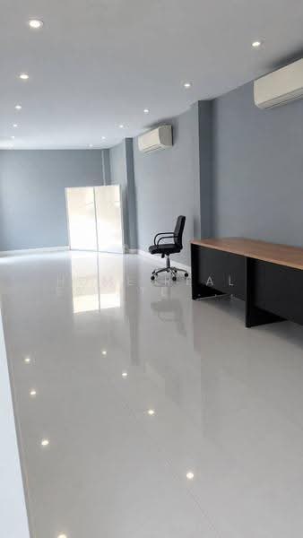 Chaiyapruek Ramintra-Watcharapol, Bangkok, 100 Sukhaphiban 5 Road, O-Ngoen, Sai Mai, Bangkok, 5 Bedrooms, 501 sqm, Single Detached House For Sale, by HOME Real Estate Service, 500652337 - DDproperty.com