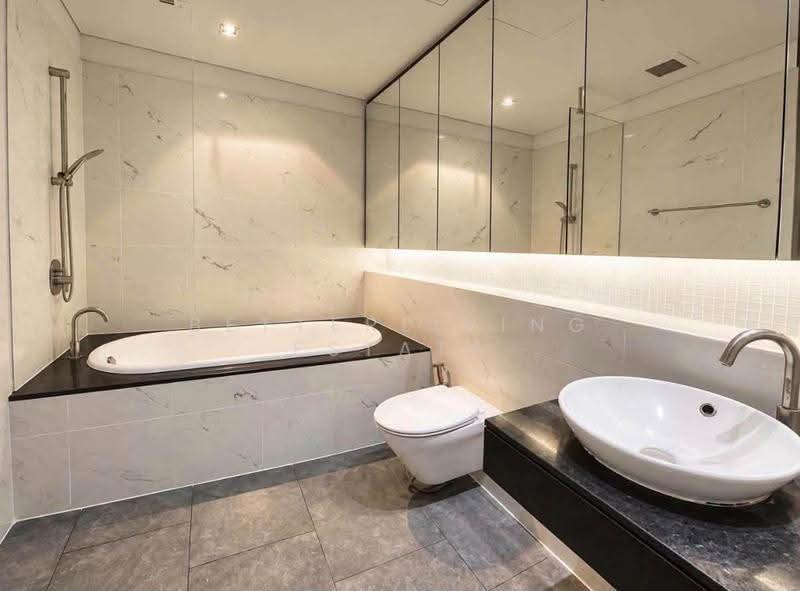 The Lakes, Bangkok, 123 Ratchadaphisek Road, Khlong Toei, Bangkok, 2 Bedrooms, 101 sqm, Condo For Rent, by BetterLiving Estate, 500652440 - DDproperty.com