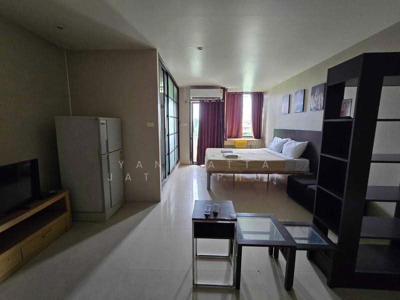 Hotel building near Victory Monument, Bangkok, Thanon Phaya Thai, Ratchathewi, Bangkok, , 2,300 sqm, Shophouse For Sale, by Yaninatta Jaturaphut, 500652684 - DDproperty.com