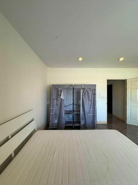 Grand De Ville Srinakarin, Bangkok, Soi Srinakarin 42, Nong Bon, Prawet, Bangkok, 5 Bedrooms, 244 sqm, Townhouse For Rent, by Khun Jane, 500652806 - DDproperty.com