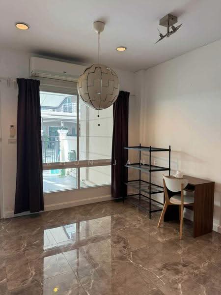 Grand De Ville Srinakarin, Bangkok, Soi Srinakarin 42, Nong Bon, Prawet, Bangkok, 5 Bedrooms, 244 sqm, Townhouse For Rent, by Khun Jane, 500652806 - DDproperty.com