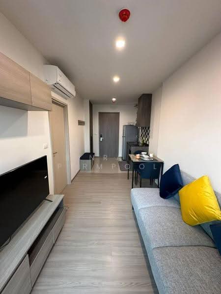 The Base Phetchaburi-Thonglor, Bangkok, Phetchaburi Rd, Bang Kapi, Huai Khwang, Bangkok, 1 Bedroom, 33 sqm, Condo For Rent, by Rinrada Permpool, 500653038 - DDproperty.com