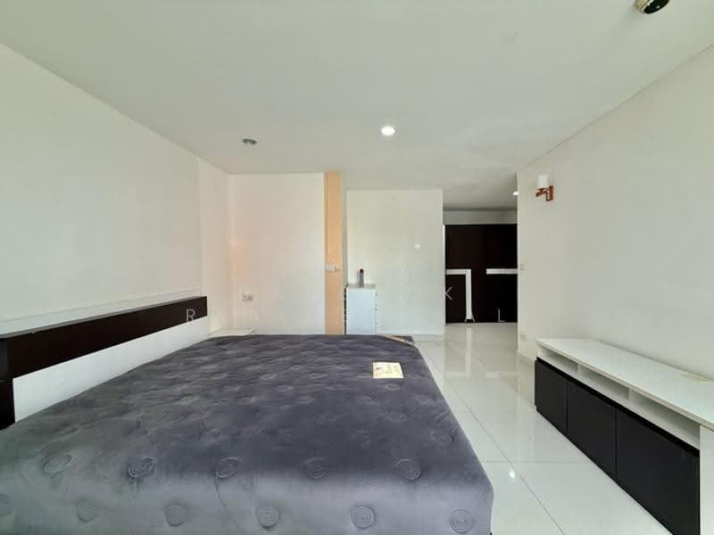 President Park Sukhumvit 24, Bangkok, 99 Sukhumvit 24 Alley, Khlongtoei Nua, Watthana, Bangkok, 3 Bedrooms, 265 sqm, Condo For Sale, by Bangkok Residential, 500653131 - DDproperty.com