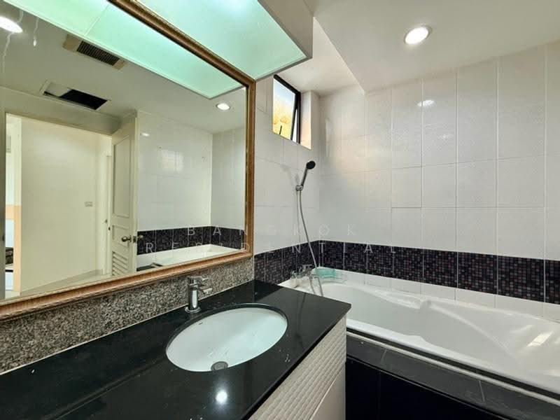 President Park Sukhumvit 24, Bangkok, 99 Sukhumvit 24 Alley, Khlongtoei Nua, Watthana, Bangkok, 3 Bedrooms, 265 sqm, Condo For Sale, by Bangkok Residential, 500653131 - DDproperty.com