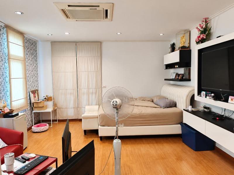 Passorn 7 Rattanathibet, Nonthaburi, Bang Kruai - Sai Noi Road, Bang Rak Yai, Bang Bua Thong, Nonthaburi, 4 Bedrooms, 273 sqm, Single Detached House For Sale, by THE LIVING HUB, 500653340 - DDproperty.com