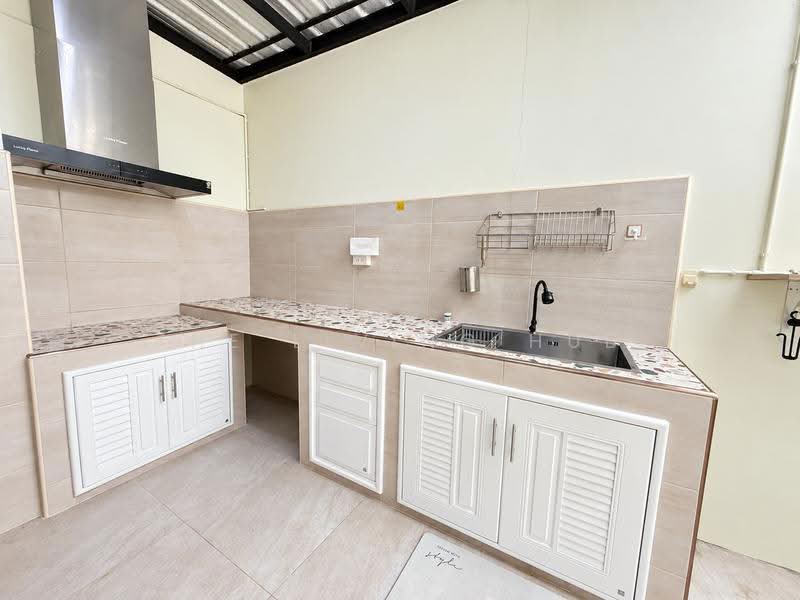 Gusto Suksawat-Prachauthit, Samut Prakan, Soi Pracha Samakkhi, Nai Khlong Bang Pla Kot, Phra Samut Jadee, Samut Prakan, 2 Bedrooms, 103 sqm, Townhouse For Sale, by THE LIVING HUB, 500653548 - DDproperty.com