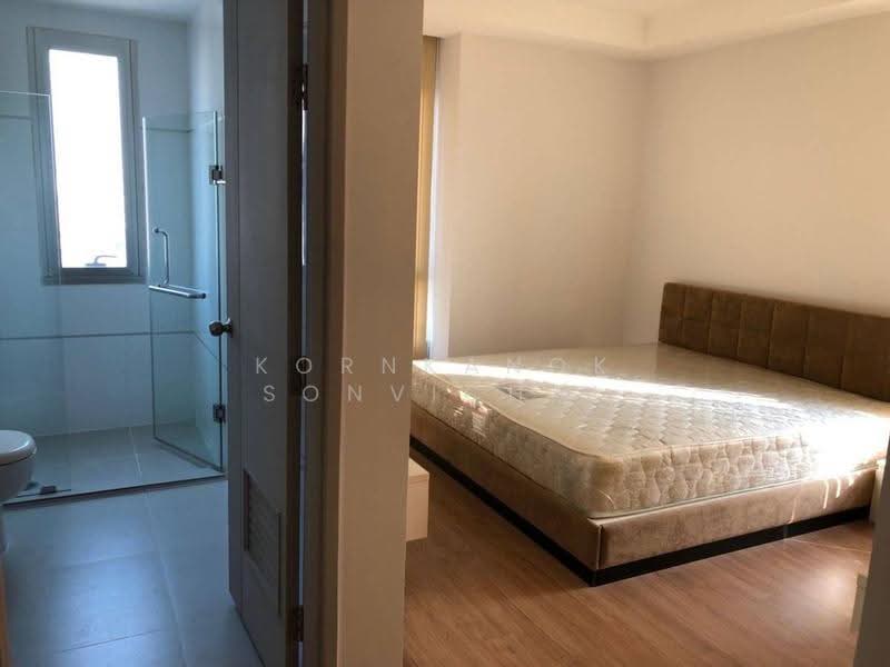 Thru Thonglor, Bangkok, Petchaburi Road, Bang Kapi, Huai Khwang, Bangkok, 2 Bedrooms, 62 sqm, Condo For Sale, by Kornkanok Sonvichai, 500653655 - DDproperty.com