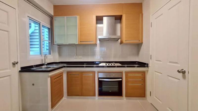 The Metro Sathorn-Kanlapaphruek, Bangkok, Kanlapaphruek Road, Bang Wa, Phasi Charoen, Bangkok, 2 Bedrooms, 150 sqm, Townhouse For Rent, by บุษบา รัตนวงษ์ชัย, 500653819 - DDproperty.com