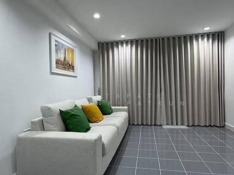The Royal Navin Tower, Bangkok, Chuea Phloeng Road, Chong Nonsi, Yan Nawa, Bangkok, 2 Bedrooms, 160 sqm, Condo For Rent, by Jettapat Jaroonpipatkun, 500653865 - DDproperty.com