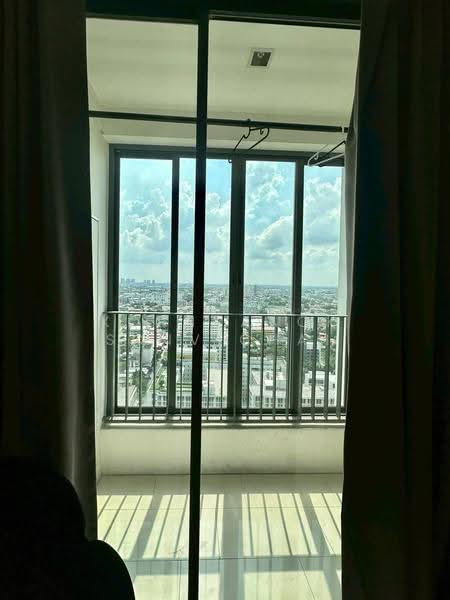 IDEO MOBI Sukhumvit 81, Bangkok, 2097 Sukhumvit Road, Bang Chak, Phra Khanong, Bangkok, 2 Bedrooms, 43 sqm, Condo For Sale, by Kornkanok Sonvichai, 500653919 - DDproperty.com