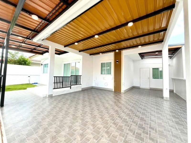 3 BR house, Chon Buri (Pattaya), Bang Lamung, Bang Lamung (Pattaya), Chon Buri (Pattaya), 3 Bedrooms, 150 sqm, Single Detached House For Sale, by Sujika Puangngern, 500654127 - DDproperty.com