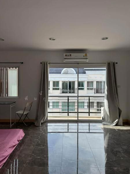 Grand De Ville Srinakarin, Bangkok, Soi Srinakarin 42, Nong Bon, Prawet, Bangkok, 5 Bedrooms, 244 sqm, Townhouse For Rent, by Nattayaporn Peumkul (Benz), 500654314 - DDproperty.com