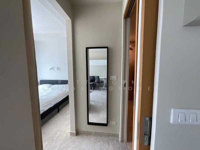 Thru Thonglor, Bangkok, Petchaburi Road, Bang Kapi, Huai Khwang, Bangkok, 1 Bedroom, 32 sqm, Condo For Rent, by Pattaporn Yongsungnone, 500654348 - DDproperty.com