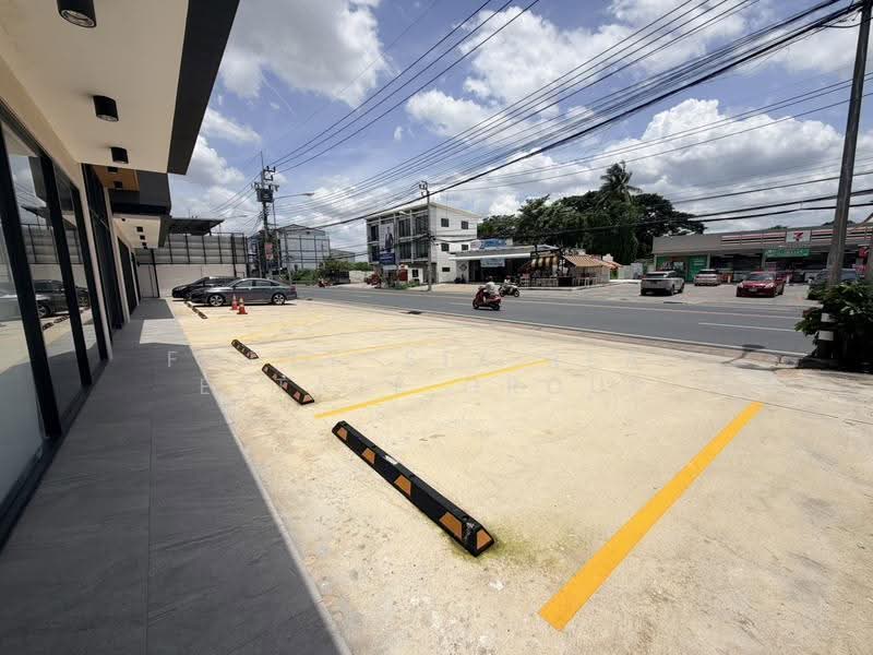 โชว์รูมใหม่ให้เช่าย่านราชพฤกษ์ มีแอร์​ ที่จอด โซลาร์เซลล์, Nonthaburi, Bang Krang, Muang Nonthaburi, Nonthaburi, , 1,580 sqm, Office Space For Rent, by Forty-Six Real Estate Group, 500654572 - DDproperty.com