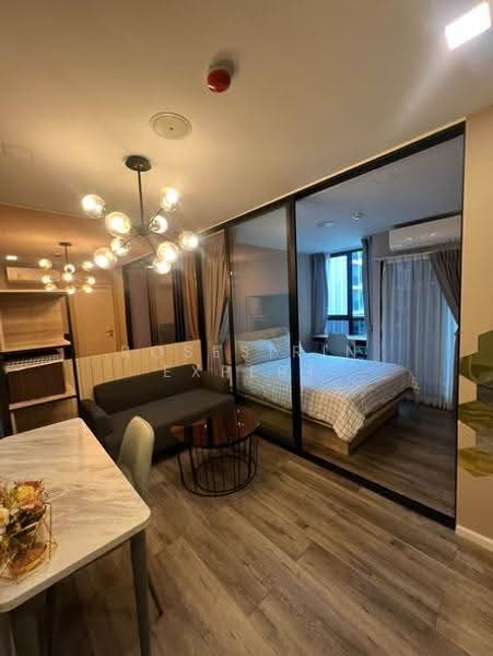 Atmoz Ratchada-Huaikwang, Bangkok, Saha Kan Pramun Alley, Wang Thonglang, Bangkok, 2 Bedrooms, 33 sqm, Condo For Rent, by rosesirin expert, 500654579 - DDproperty.com