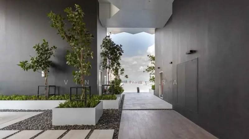 Life Asoke-Rama 9, Bangkok, 626 Asoke-Dindaeng Road, Makkasan, Ratchathewi, Bangkok, 1 Bedroom, 35 sqm, Condo For Sale, by Vinit Arora, 500654586 - DDproperty.com