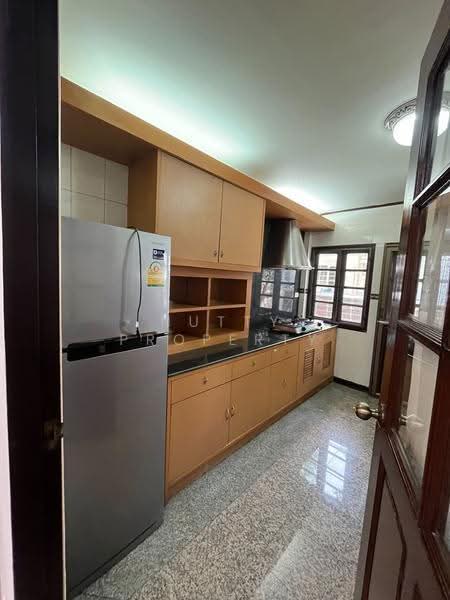 Ladawan Srinakarin, Samut Prakan, Srinakarin Road, Bang Kaeo, Bang Plee, Samut Prakan, 3 Bedrooms, 320 sqm, Single Detached House For Rent, by Nutty Property, 500654605 - DDproperty.com
