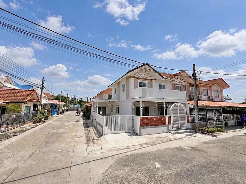 Baan Pruksa 33 Bangbuathong : บ้านพฤกษา 33 บางบัวทอง, นนทบุรี, ถนน ทางหลวงชนบท นนทบุรี 3087, บางคูรัด, บางบัวทอง, นนทบุรี, 120 ตร.ม., ทาวน์เฮ้าส์ ขาย, โดย บุษบากร (เจี๊ยบ), 500654878 - DDproperty.com
