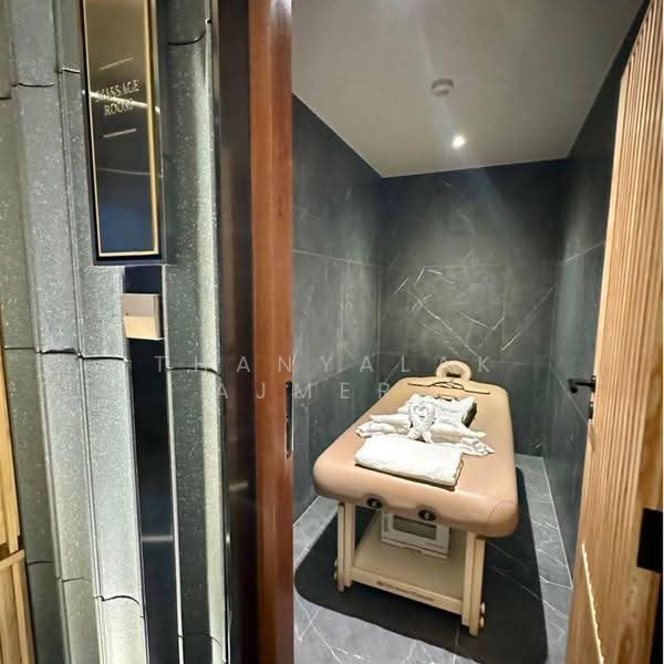 The Reserve 61 Hideaway, Bangkok, 92 Sukhumvit 61, Khlong Tan Nua, Watthana, Bangkok, 1 Bedroom, 64 sqm, Condo For Rent, by Thanyalak Ajmera, 500654899 - DDproperty.com