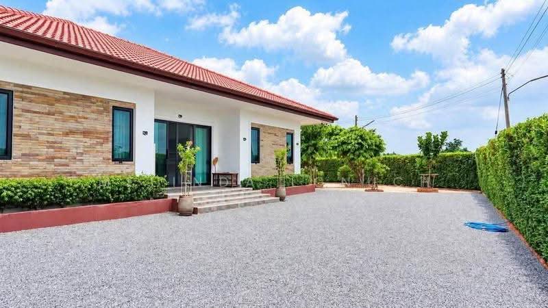2-BR House, Prachuap Khiri Khan, Hin Lek Fai, Hua Hin, Prachuap Khiri Khan, 2 Bedrooms, 144 sqm, Single Detached House For Sale, by Melinda Lonuch, 500654942 - DDproperty.com