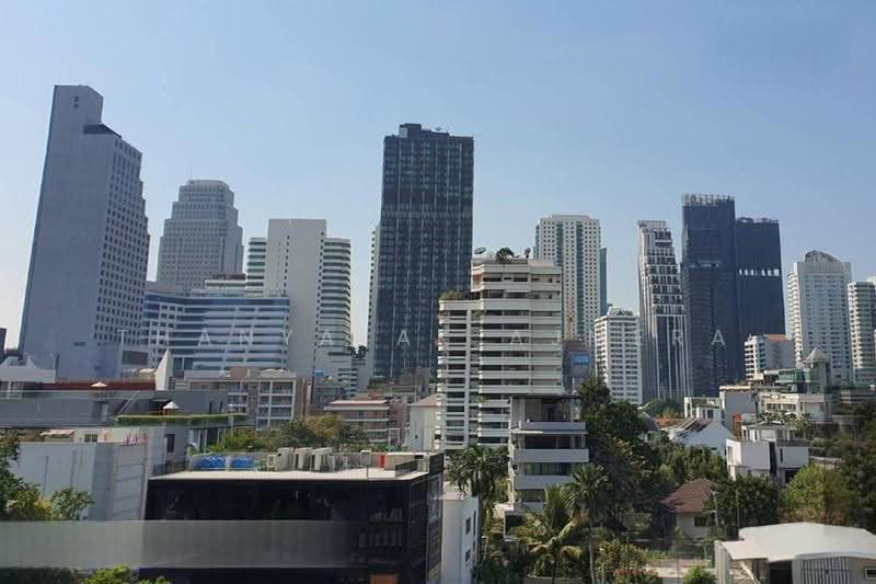 Noble Around Sukhumvit 33, Bangkok, 17 Soi Sukhumvit 33, Khlong Tan Nua, Watthana, Bangkok, 1 Bedroom, 30 sqm, Condo For Rent, by Thanyalak Ajmera, 500654988 - DDproperty.com