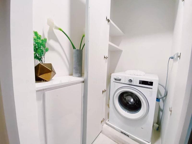 Rhythm Sukhumvit 42, Bangkok, Soi Sukhumvit 42, Sukhumvit Road, Phra Kanong, Khlong Toei, Bangkok, 1 Bedroom, 48 sqm, Condo For Rent, by Pinyada Hantewee, 500655002 - DDproperty.com