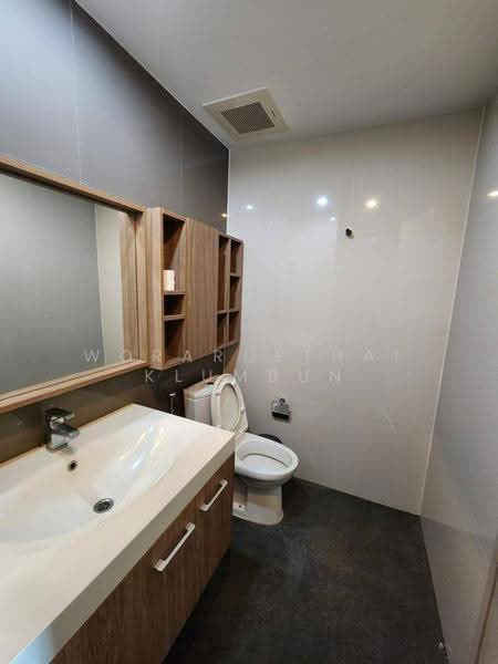 The Capital Ekamai-Thonglor, Bangkok, 2898 New Petchaburi Rd, Bang Kapi, Huai Khwang, Bangkok, 2 Bedrooms, 60 sqm, Condo For Sale, by Woraruethai Klumbun, 500655029 - DDproperty.com