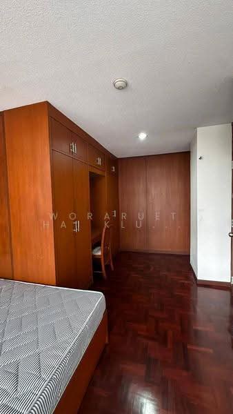 Homhual Mansion, Bangkok, 104 Soi Sukhumvit 49, Khlong Tan Nua, Watthana, Bangkok, 4 Bedrooms, 260 sqm, Apartment For Rent, by Woraruethai Klumbun, 500655051 - DDproperty.com