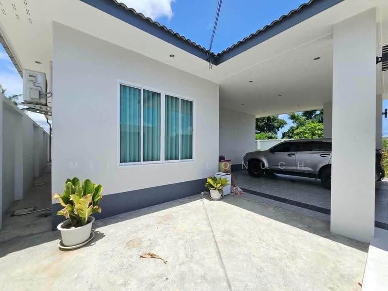 3-BR House, Chon Buri (Pattaya), Poong, Bang Lamung (Pattaya), Chon Buri (Pattaya), 3 Bedrooms, 280 sqm, Single Detached House For Sale, by Melinda Lonuch, 500655085 - DDproperty.com