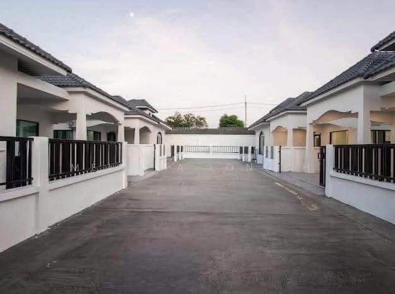 3-BR House, Chon Buri (Pattaya), Bang Lamung, Bang Lamung (Pattaya), Chon Buri (Pattaya), 3 Bedrooms, 143 sqm, Single Detached House For Sale, by Melinda Lonuch, 500655121 - DDproperty.com