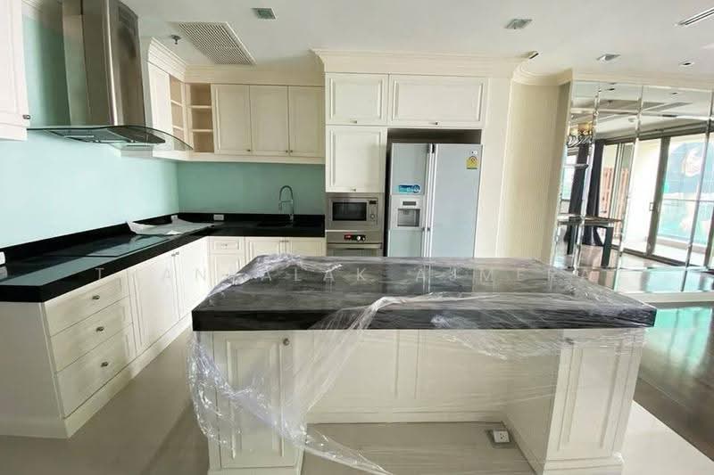 The Lakes, Bangkok, 123 Ratchadaphisek Road, Khlong Toei, Bangkok, 2 Bedrooms, 149 sqm, Condo For Sale, by Thanyalak Ajmera, 500655154 - DDproperty.com