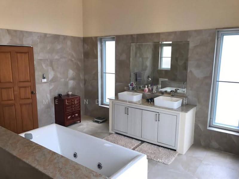 Santa Maria, Chon Buri (Pattaya), Tambon Pong, Poong, Bang Lamung (Pattaya), Chon Buri (Pattaya), 5 Bedrooms, 600 sqm, Single Detached House For Sale, by Melinda Lonuch, 500655253 - DDproperty.com
