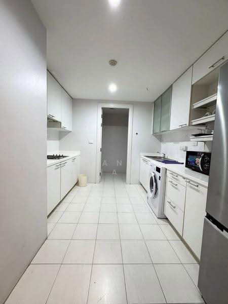 Wattana Suite, Bangkok, Soi Sukhumvit 15, Khlongtoei Nua, Watthana, Bangkok, 3 Bedrooms, 140 sqm, Condo For Sale, by Pawanrat Panchawanon, 500655273 - DDproperty.com