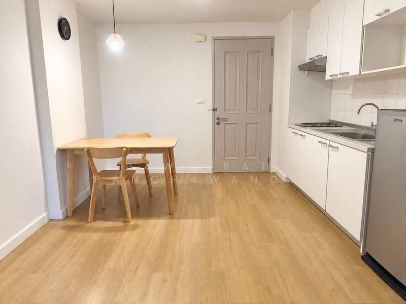 The Clover Thonglor Residence, Bangkok, Soi Sukhumvit 55, Khlong Tan Nua, Watthana, Bangkok, 1 Bedroom, 45 sqm, Condo For Rent, by Pawanrat Panchawanon, 500655315 - DDproperty.com