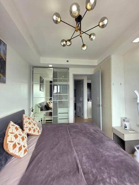 Thru Thonglor, Bangkok, Petchaburi Road, Bang Kapi, Huai Khwang, Bangkok, 1 Bedroom, 37 sqm, Condo For Rent, by Pawanrat Panchawanon, 500655370 - DDproperty.com
