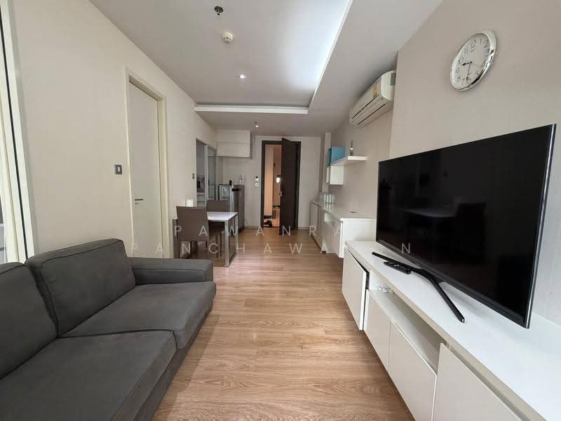 H Sukhumvit 43, Bangkok, 28 Sukhumvit 34 Road, Khlong Tan Nua, Watthana, Bangkok, 1 Bedroom, 38 sqm, Condo For Rent, by Pawanrat Panchawanon, 500655449 - DDproperty.com