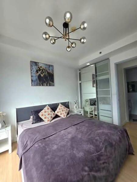 Thru Thonglor, Bangkok, Petchaburi Road, Bang Kapi, Huai Khwang, Bangkok, 1 Bedroom, 37 sqm, Condo For Rent, by Wanwisa Wannasarn, 500655486 - DDproperty.com