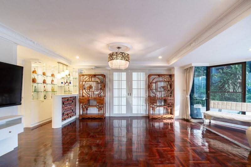 Supalai Place Sukhumvit 39, Bangkok, 175-179 Soi Sukhumvit 39 Sukhumvit Road, Khlong Tan Nua, Watthana, Bangkok, 3 Bedrooms, 356 sqm, Condo For Sale, by Rinrada Permpool, 500655534 - DDproperty.com