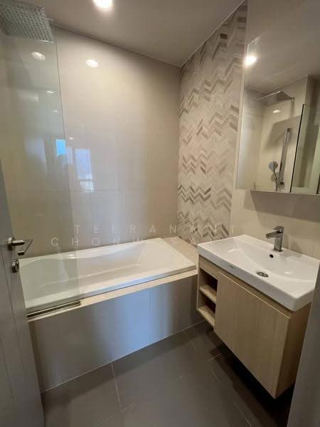 Oka Haus Sukhumvit 36 : โอกะ เฮ้าส์ สุขุมวิท 36, กรุงเทพ, 3399 ถนนพระรามที่ ๔, คลองตัน, คลองเตย, กรุงเทพ, 35 ตร.ม., คอนโด ให้เช่า, โดย Teeranant Chonwisaikajon, 500655676 - DDproperty.com