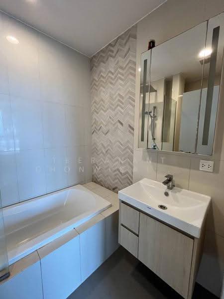 Oka Haus Sukhumvit 36, Bangkok, 3399 Rama 4 Road, Khong Tan, Khlong Toei, Bangkok, 1 Bedroom, 35 sqm, Condo For Rent, by Teeranant Chonwisaikajon, 500655810 - DDproperty.com