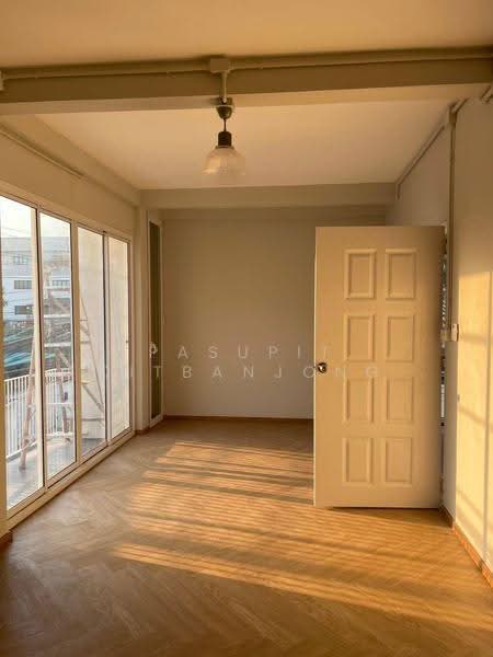 3-BR House, Bangkok, Huai Khwang, Bangkok, 3 Bedrooms, 320 sqm, Single Detached House For Rent, by Pasupit Ditbanjong, 500656049 - DDproperty.com